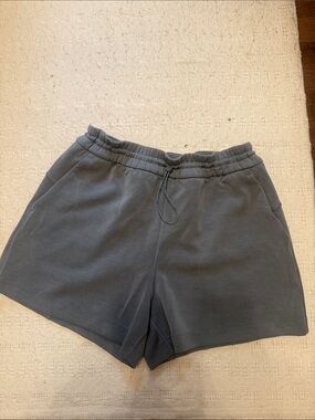Lululemon Women’s Gray/Blue Drawstring Lounge Shorts